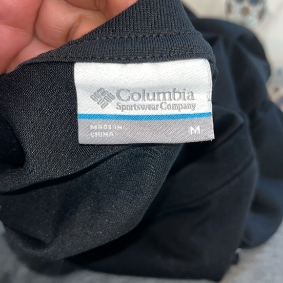 Columbia medium black Omni-wick cotton blend wicking fabric outdoor essential. - Picture 6 of 7